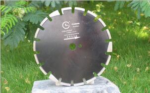 金剛石鋸片中高檔次質(zhì)量在市場(chǎng)發(fā)展遠(yuǎn)景解析 金剛石鋸片中高檔次質(zhì)量在市場(chǎng)發(fā)展遠(yuǎn)景解析