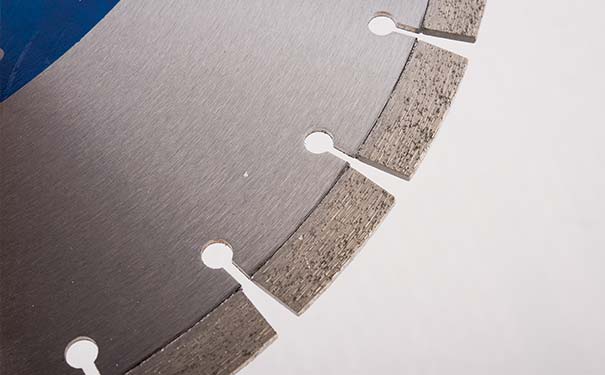 馬路切割機(jī)鋸片哪個(gè)廠家的鋸片好 性價(jià)比高？