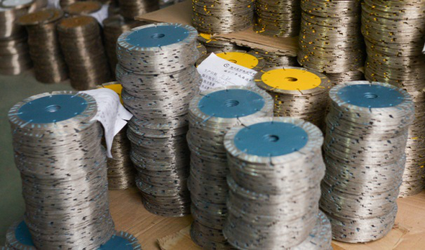 添加了稀土的石材切割片的金屬胎體會(huì)有怎樣的效果呢？