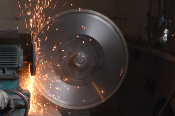 注意！石材專用鋸片沒有進(jìn)行這些規(guī)范操作將增加成本！