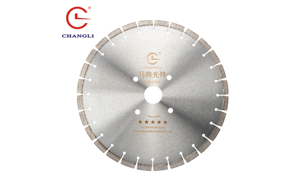 利用有序排列技術制造的混凝土鋸片中料層胎體結合劑層計算！