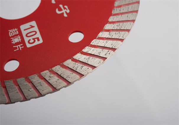 使用陶瓷切割片鋸切的瓷磚有哪些優(yōu)點(diǎn)？